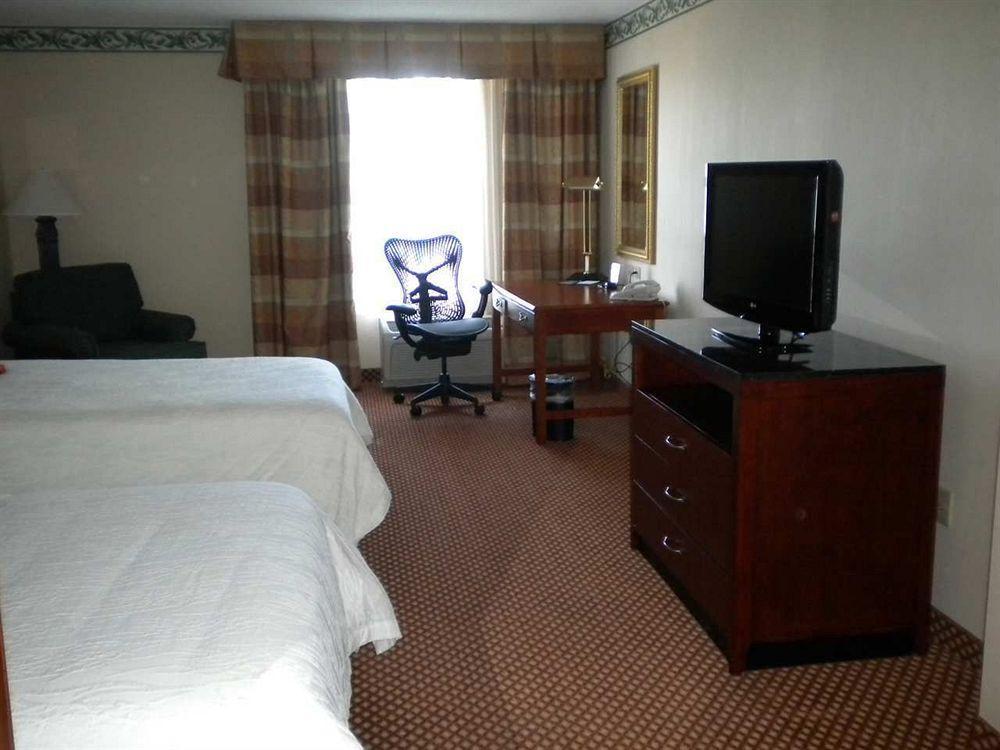 Hilton Garden Inn Williamsburg Oda fotoğraf